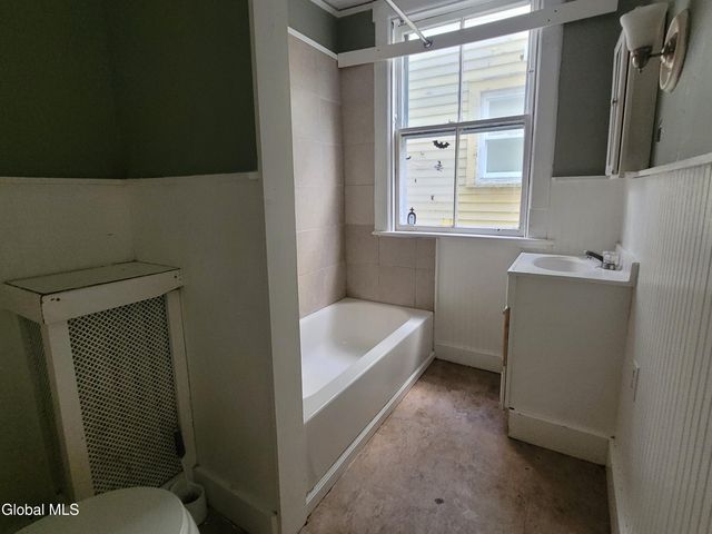 475 Hamilton Street, Albany, NY 12203