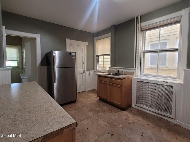 475 Hamilton Street, Albany, NY 12203