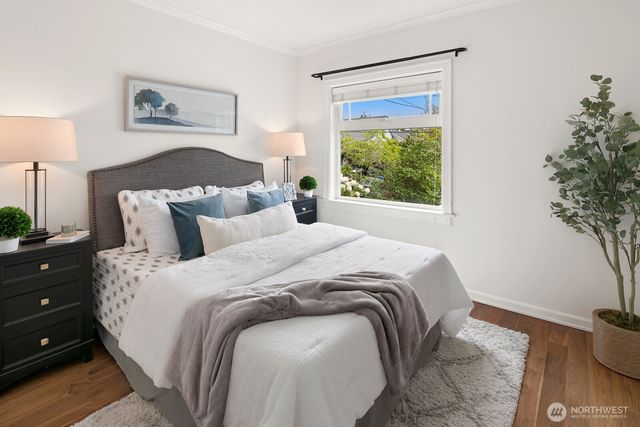 4045 2nd Avenue NE, Seattle, WA 98105