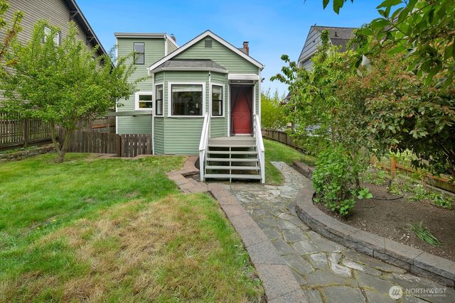 4045 2nd Avenue NE, Seattle, WA 98105