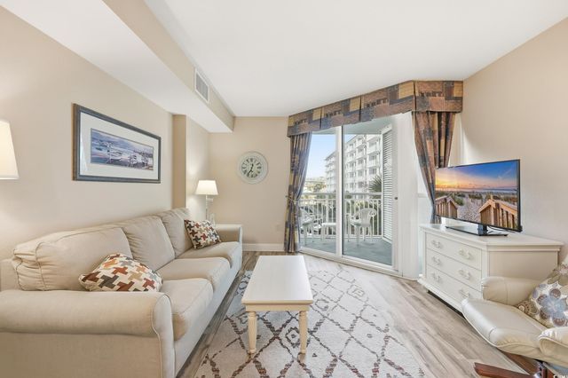 2100 Sea Mountain Hwy Unit 204, North Myrtle Beach, SC 29582