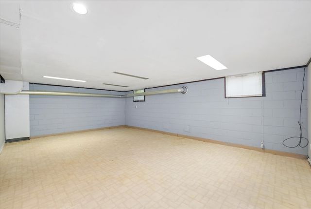 255 Irving Boulevard, Chicago Heights, IL 60411