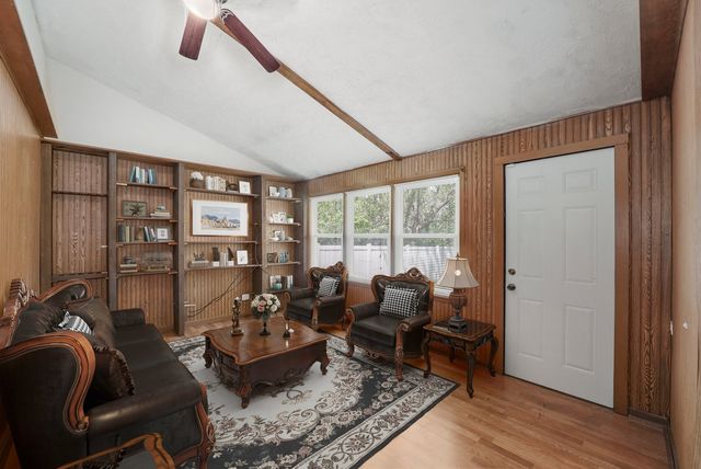 255 Irving Boulevard, Chicago Heights, IL 60411