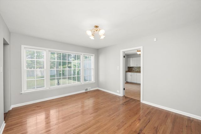 255 Irving Boulevard, Chicago Heights, IL 60411