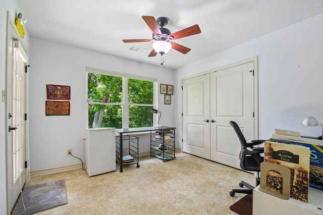 307 W 4th ST, Elgin, TX 78621