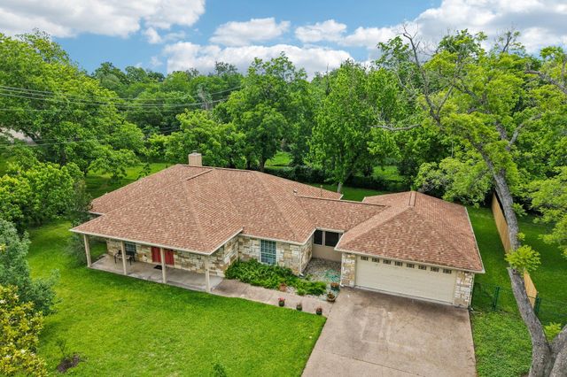 307 W 4th ST, Elgin, TX 78621