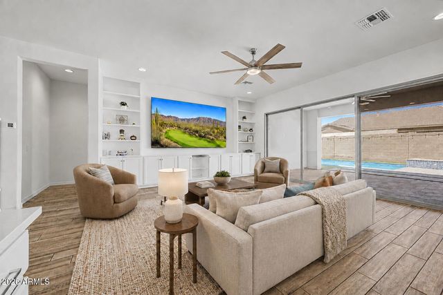 9932 E RUBIDIUM Avenue, Mesa, AZ 85212