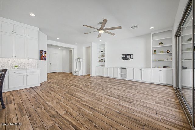 9932 E RUBIDIUM Avenue, Mesa, AZ 85212