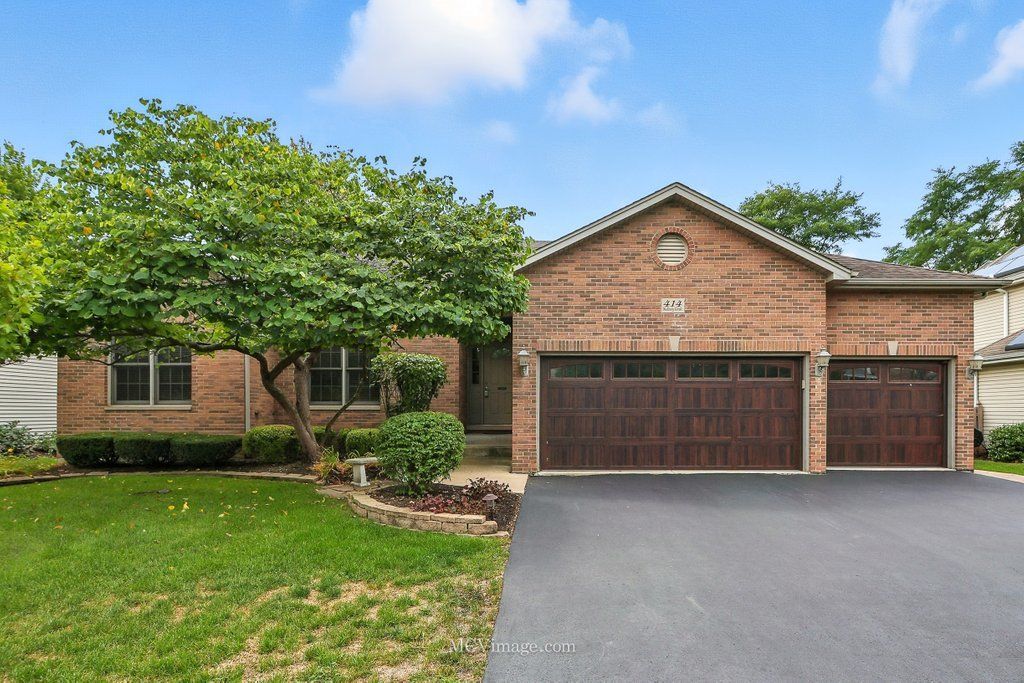 414 Sudbury Circle, Oswego, IL 60543