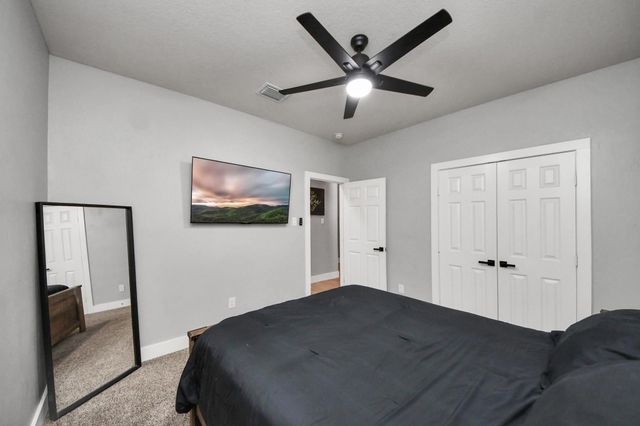 810 Handspike Way, Crosby, TX 77532