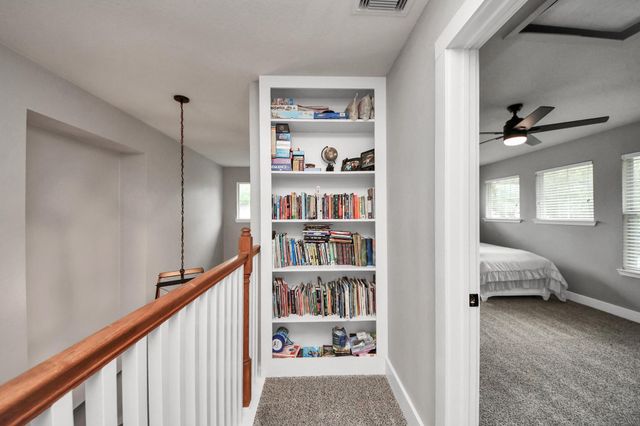 810 Handspike Way, Crosby, TX 77532