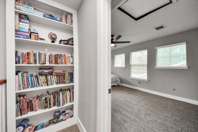 810 Handspike Way, Crosby, TX 77532