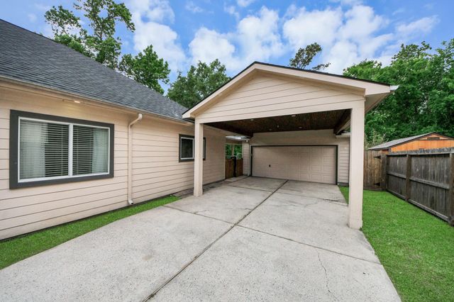 810 Handspike Way, Crosby, TX 77532