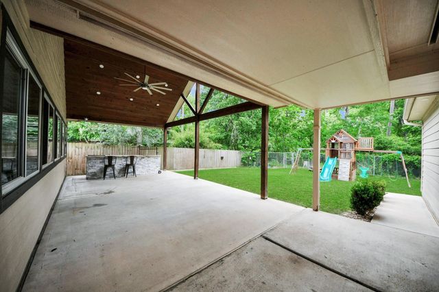 810 Handspike Way, Crosby, TX 77532