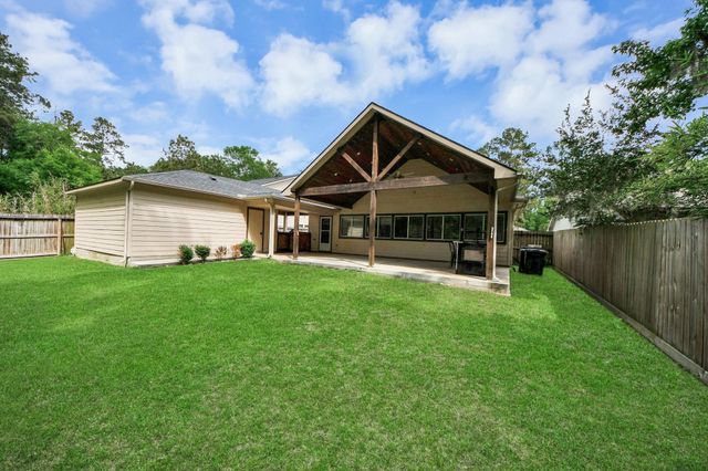 810 Handspike Way, Crosby, TX 77532