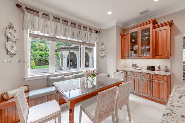 12101 Moss Ranch Rd, Pinecrest, FL 33156