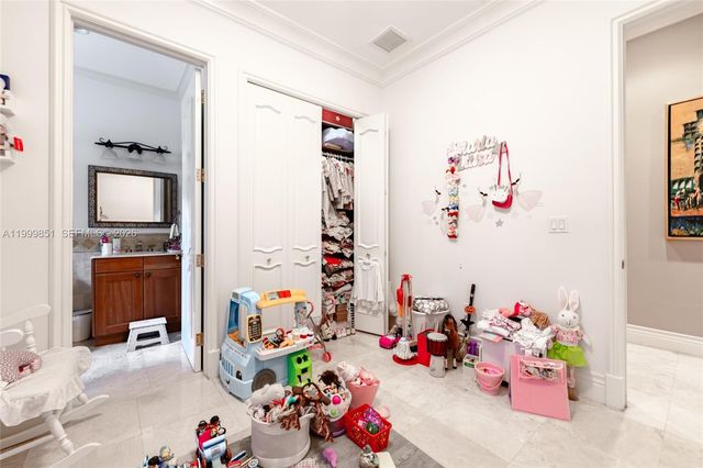 12101 Moss Ranch Rd, Pinecrest, FL 33156