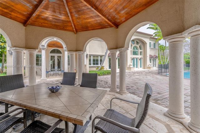 12101 Moss Ranch Rd, Pinecrest, FL 33156