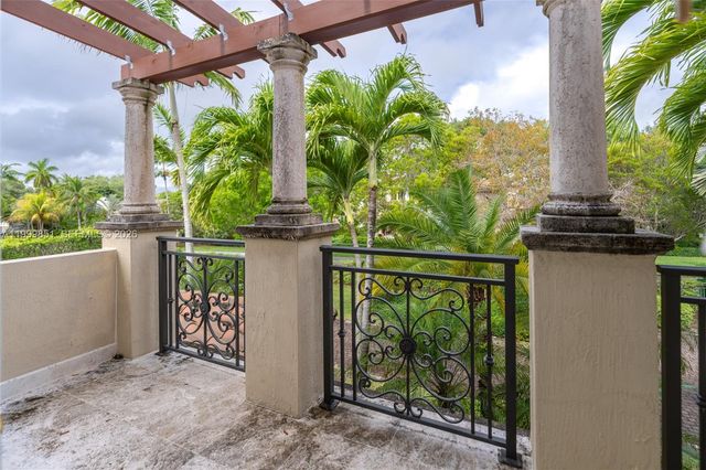12101 Moss Ranch Rd, Pinecrest, FL 33156