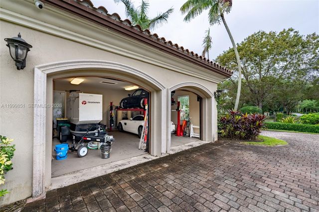 12101 Moss Ranch Rd, Pinecrest, FL 33156