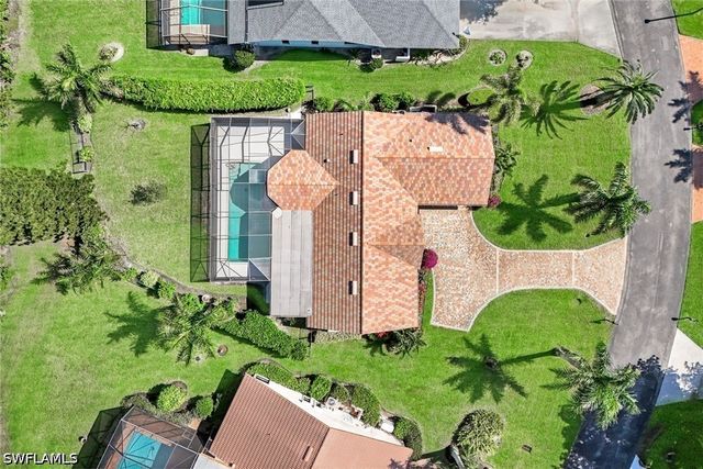 28584 Clinton LN, Bonita Springs, FL 34134