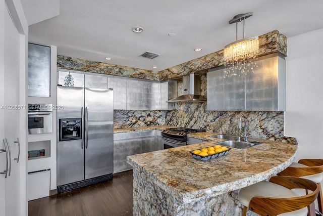 1000 Venetian Way 1106, Miami, FL 33139