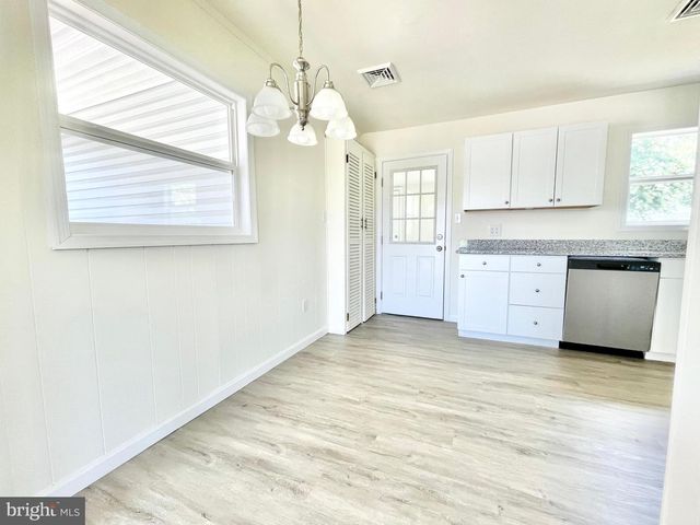 1416 S GOVERNORS AVE, Dover, DE 19904