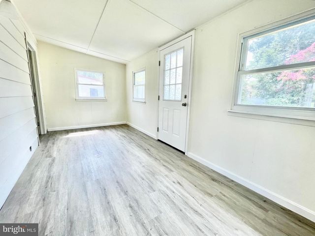 1416 S GOVERNORS AVE, Dover, DE 19904