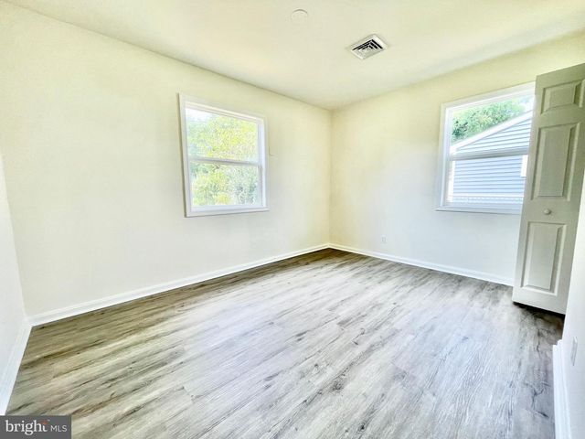 1416 S GOVERNORS AVE, Dover, DE 19904