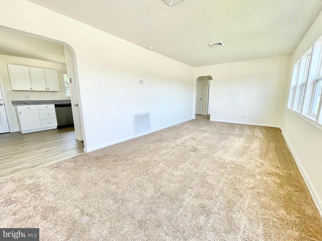 1416 S GOVERNORS AVE, Dover, DE 19904