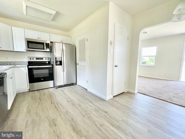 1416 S GOVERNORS AVE, Dover, DE 19904