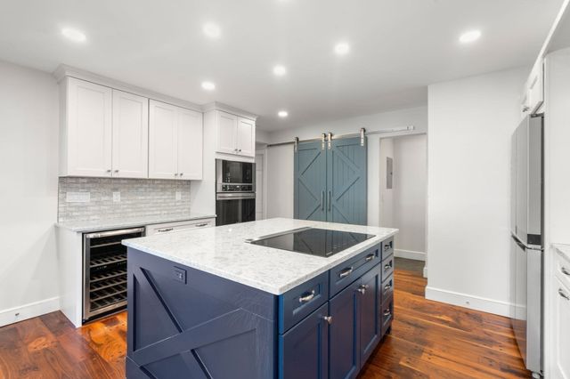 2 Phillips Pond Rd 2, Natick, MA 01760