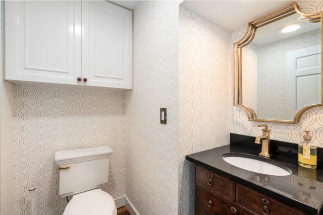 2 Phillips Pond Rd 2, Natick, MA 01760