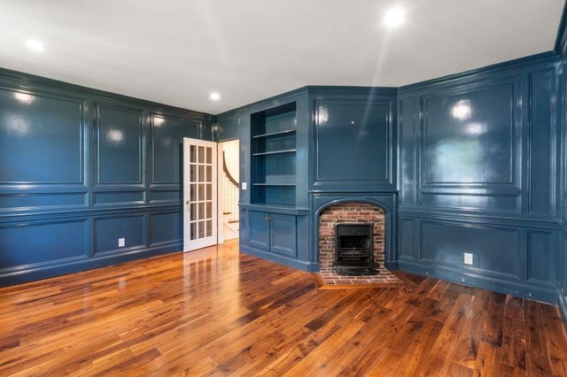 2 Phillips Pond Rd 2, Natick, MA 01760