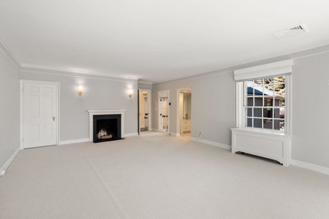 2 Phillips Pond Rd 2, Natick, MA 01760