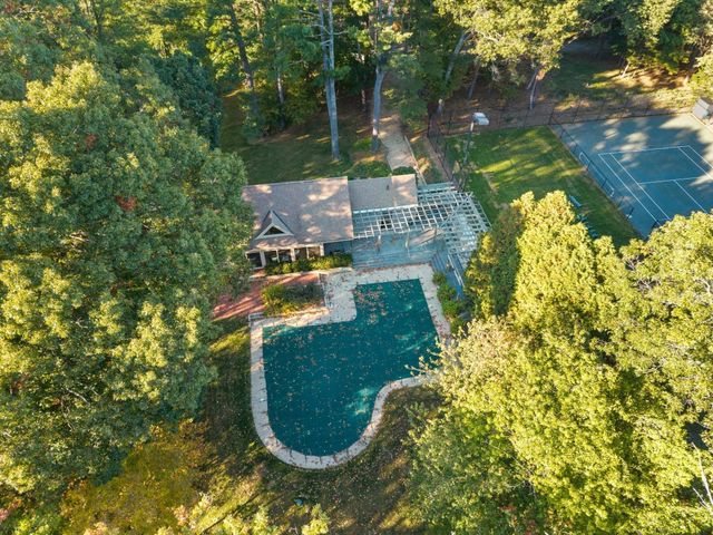 2 Phillips Pond Rd 2, Natick, MA 01760
