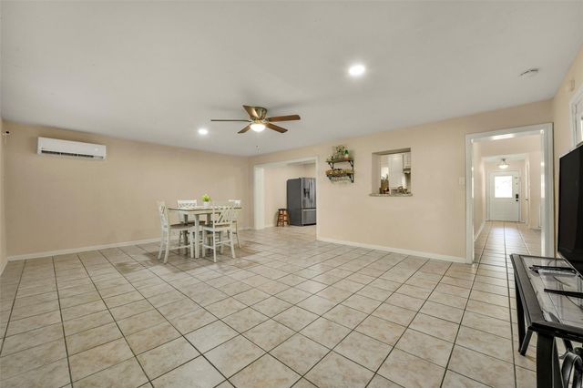 12823 Sandy Hook Drive, Houston, TX 77089