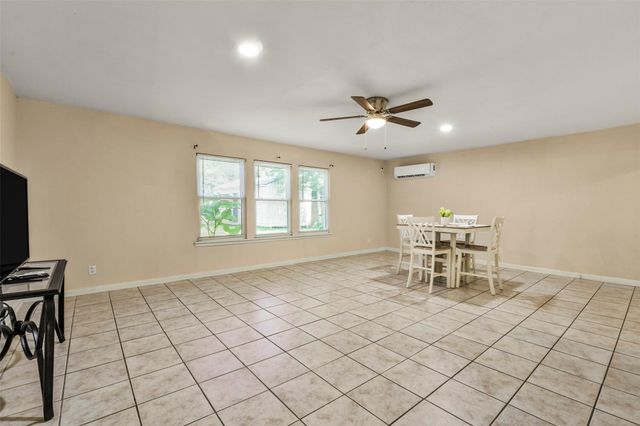 12823 Sandy Hook Drive, Houston, TX 77089