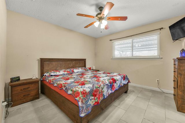 12823 Sandy Hook Drive, Houston, TX 77089