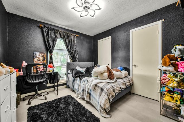 12823 Sandy Hook Drive, Houston, TX 77089