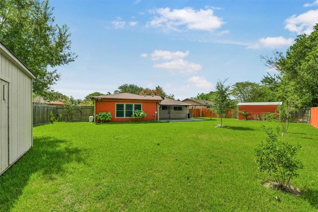 12823 Sandy Hook Drive, Houston, TX 77089