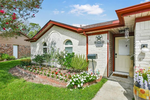 12823 Sandy Hook Drive, Houston, TX 77089