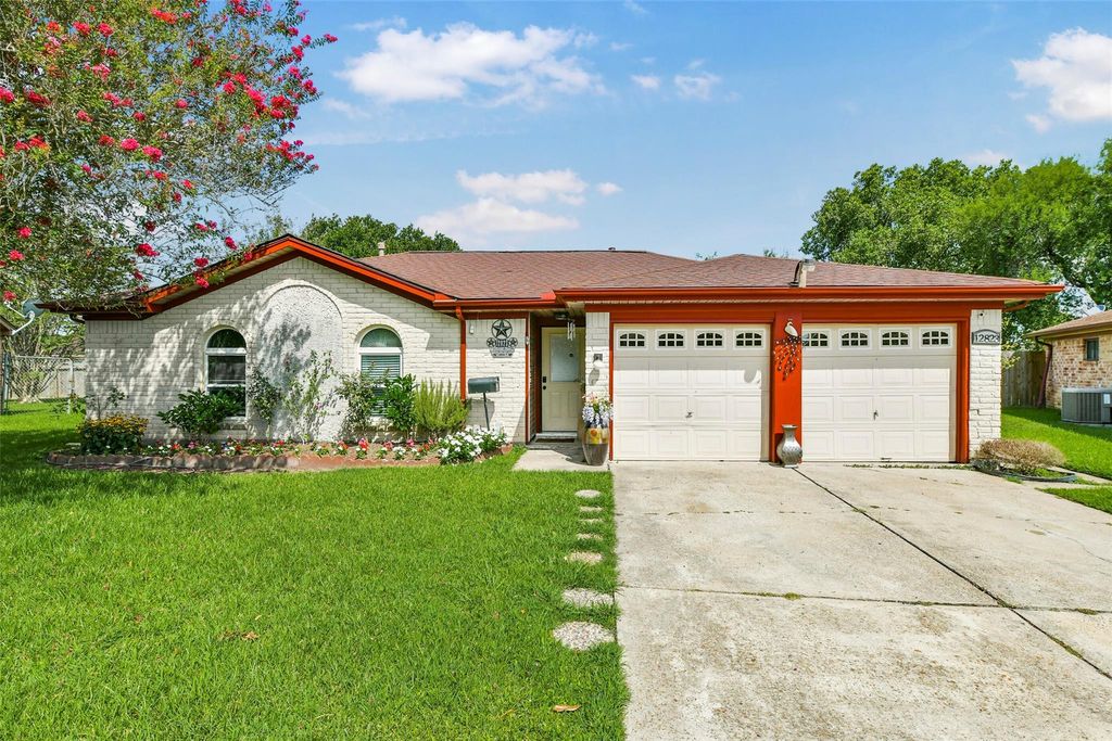 12823 Sandy Hook Drive, Houston, TX 77089