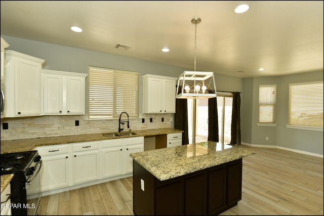 12552 ARROW WEED Drive, El Paso, TX 79928