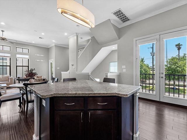 3610 Chenevert Street, Houston, TX 77004