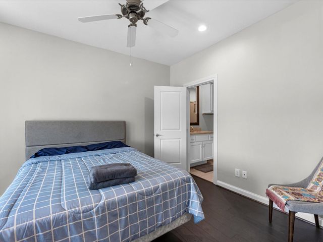 3610 Chenevert Street, Houston, TX 77004
