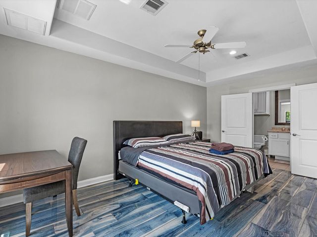 3610 Chenevert Street, Houston, TX 77004