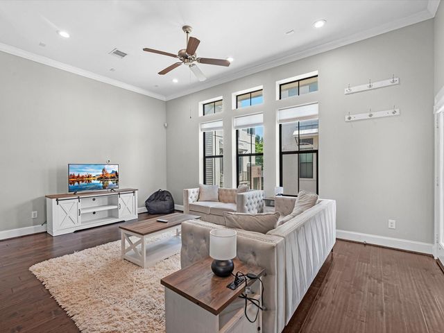 3610 Chenevert Street, Houston, TX 77004