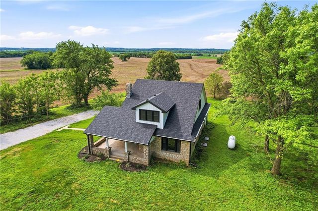 33305 Reber Road, Sibley, MO 64088