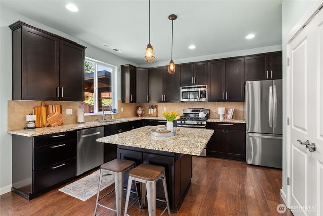 3307 Highlands Boulevard, Puyallup, WA 98372
